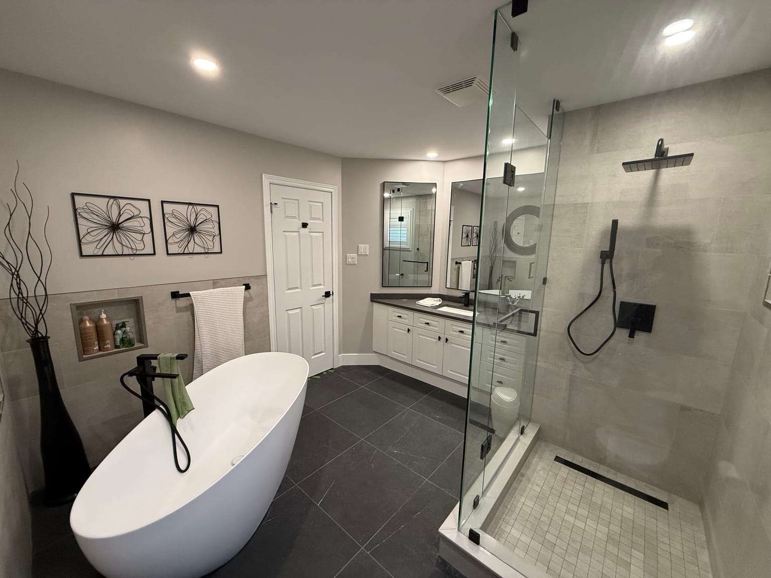 Master Bath — Wide Angle